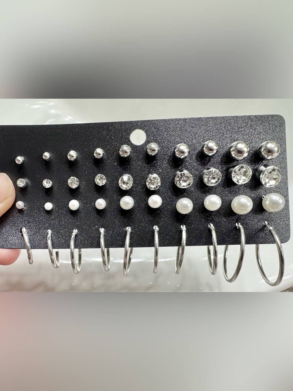 FREE with purchase - 20 Pairs of Earrings Set